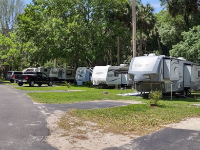 Full Hook Up RV Sites For Rent At Citra Royal Palm RV Park