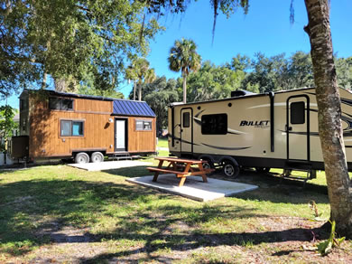 Tiny House at Citra Royal Palm RV Park