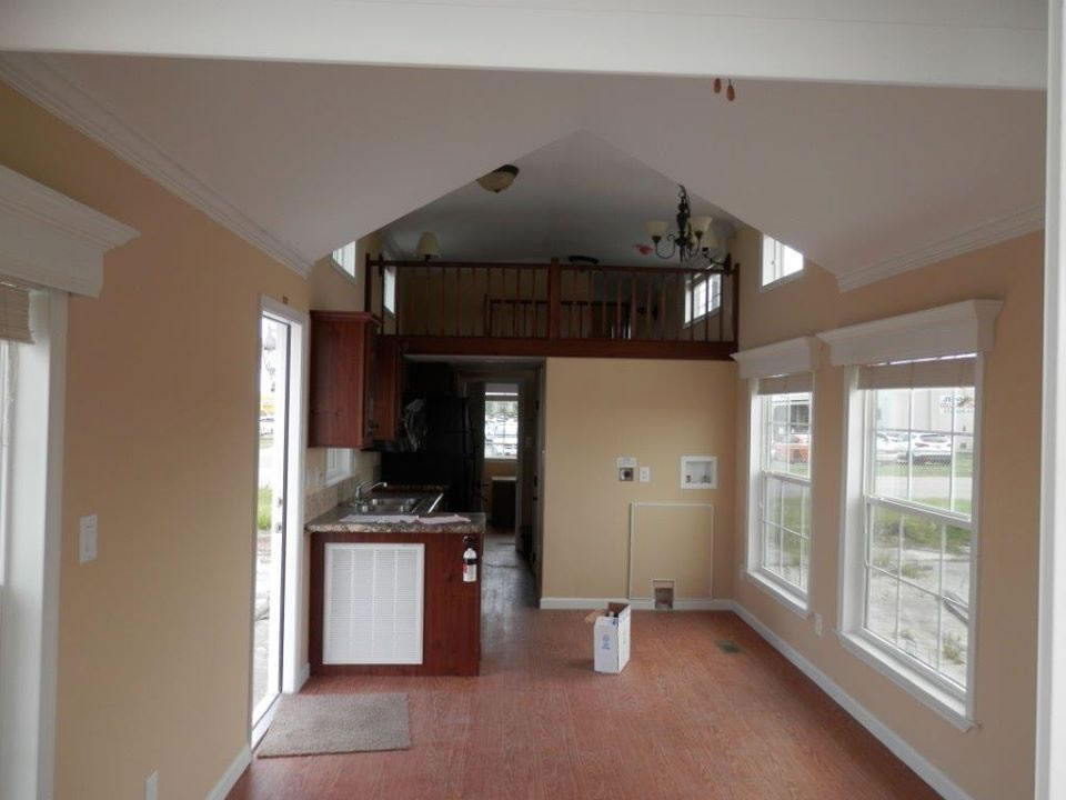 2015 Skyline Park Model For Sale With Loft - $49,000