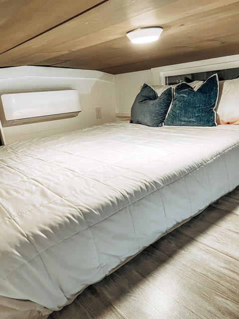 Tiny Home For Rent on AirBnB at Citra Royal Palm RV Park $125 / Night